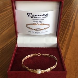 Ronaldo Hold Me bracelet Size 7